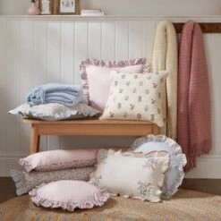 Primrose Floral Ruffle Edge Rectangular Cushion -Home Decoration 30893264 alt05