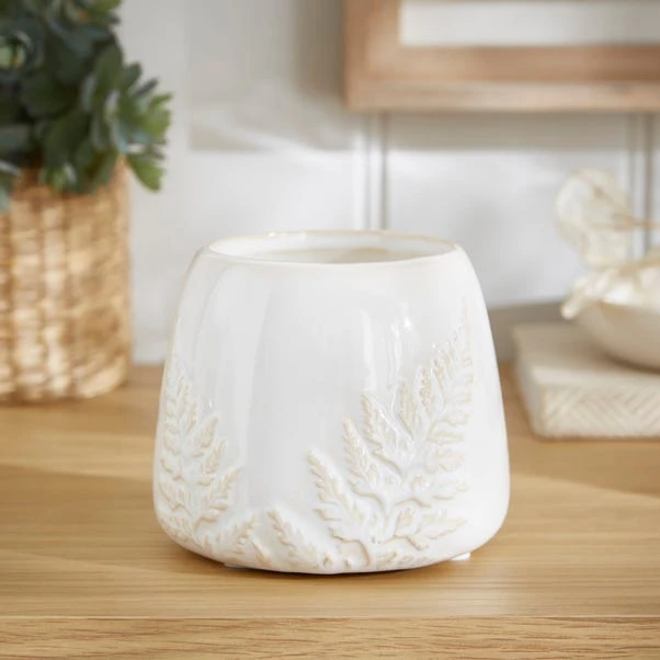 Churchgate Tobacco Flower & Vanilla Candle 4 Churchgate Tobacco Flower & Vanilla Candle - Image 2