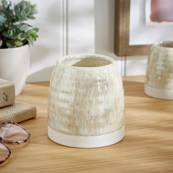 Churchgate Vanilla & Sandalwood Candle 4 Churchgate Vanilla & Sandalwood Candle - Image 2