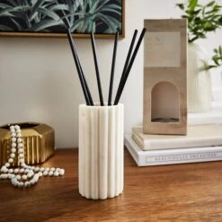 Silk Floral Ribbed Marble Diffuser