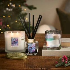 Heart And Home Winter Berry Frost Fragrance Diffuser -Home Decoration 30945371 alt03